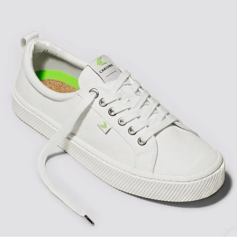 Cariuma | OCA low-top white canvas lace up sneakers women’s size 6.5 men size 5